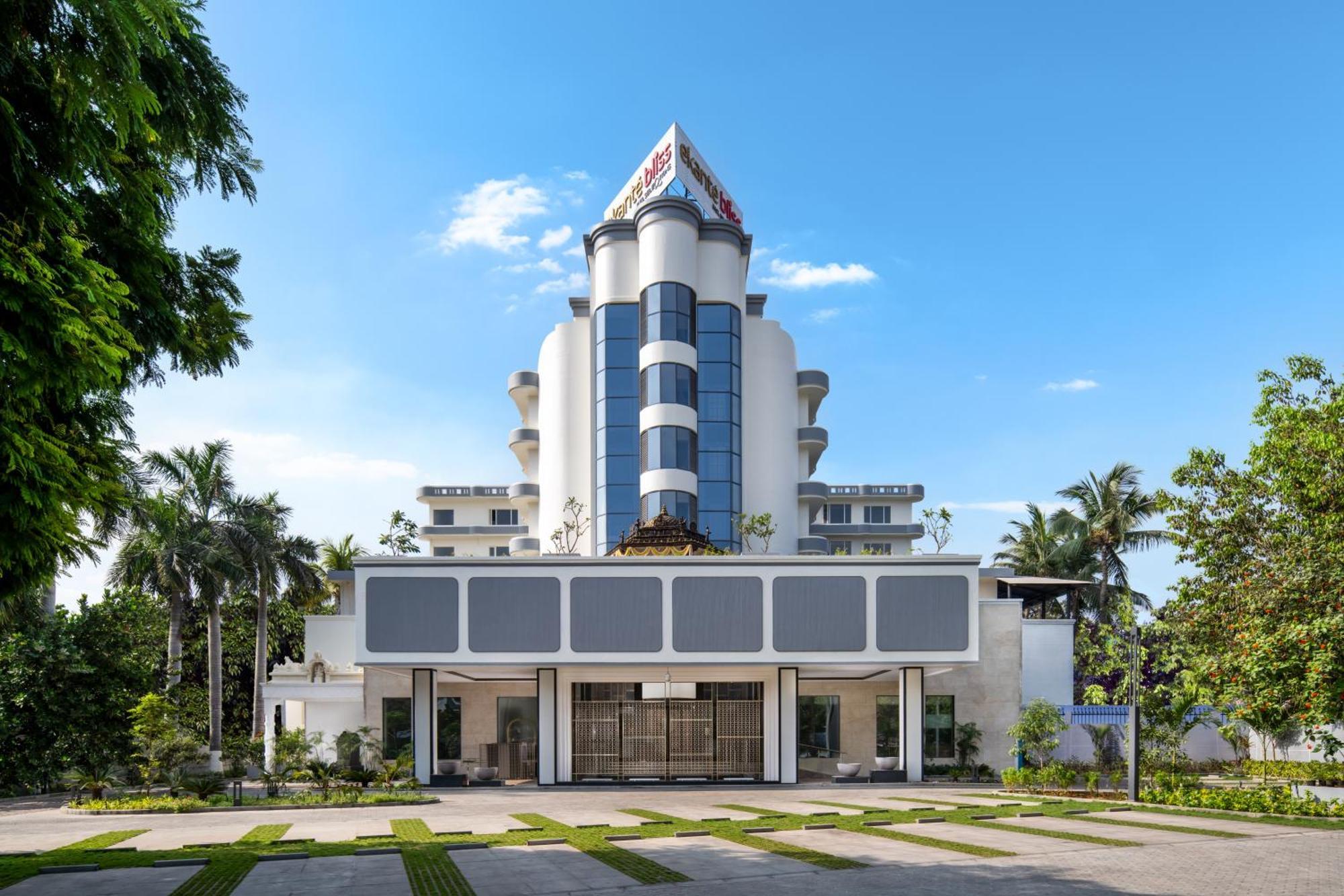 Bliss Hotel Tirupati Exterior foto