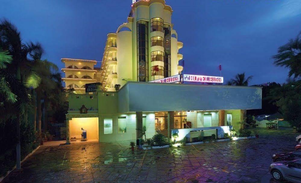 Bliss Hotel Tirupati Exterior foto