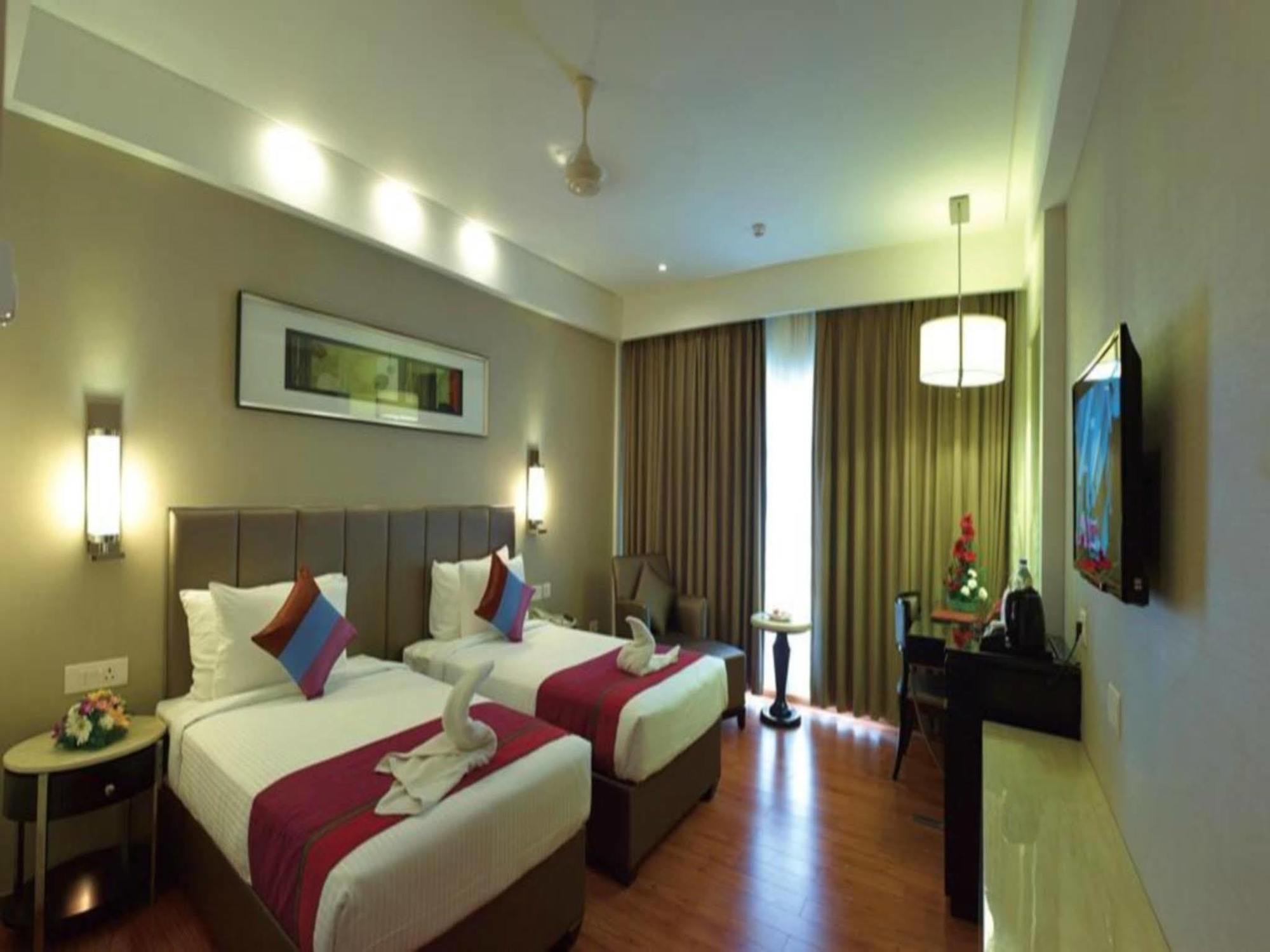 Bliss Hotel Tirupati Exterior foto